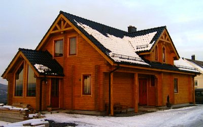 Dom z masywnych bali 22cm zbudowany w Norwegii